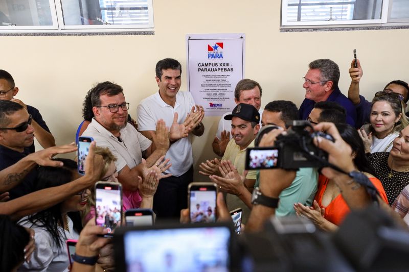 Governador Helder Barbalho, Clay Chagas, reitor da Uepa, e demais autoridades participaram da inauguração do novo campus da instituição 