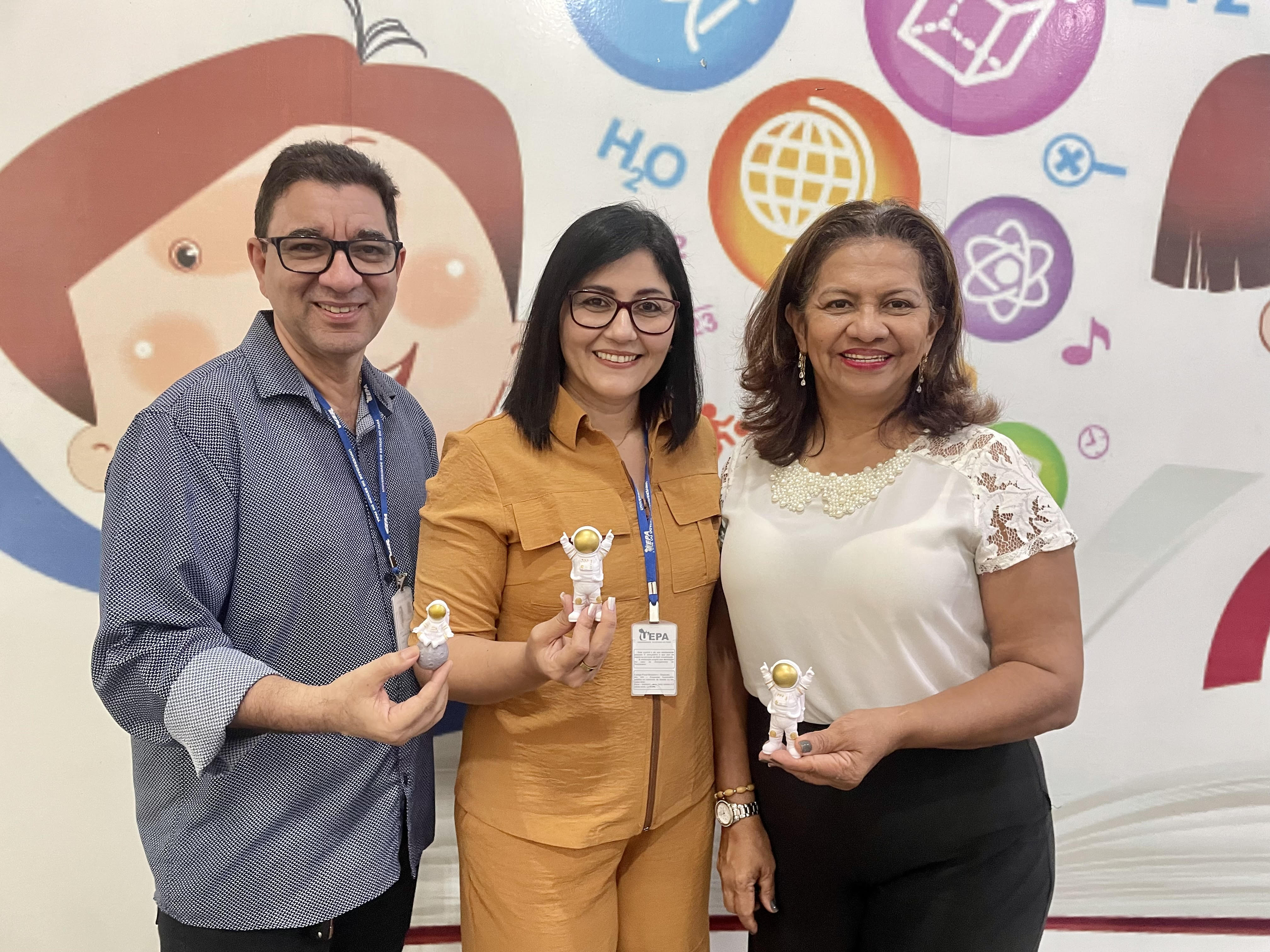 Programação teve a presença do diretor do Planetário, José Roberto Alves, da diretora de Extensão da Uepa, Acylena Coelho, e da vice-reitora da instituição, Ilma Pastana.