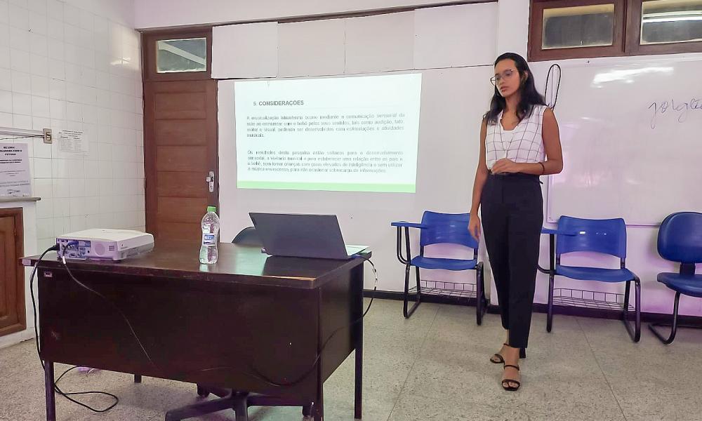 O trabalho desenvolvido pela egressa Luiza Ribeiro conquistou o segundo lugar do curso de Música no Prêmio Melhor TCC 2022/2023 da Uepa (Foto: Acervo Pessoal).